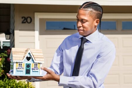 Bisnis Properti untuk Anak Muda: Peluang dan Tips Sukses